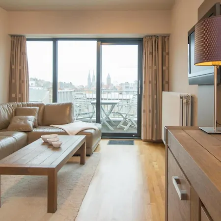 Apartment Pretty With Balcony